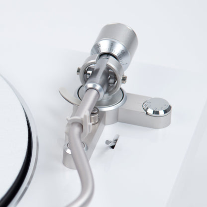 Denon: DP-400 Semi-Automatic Turntable - White