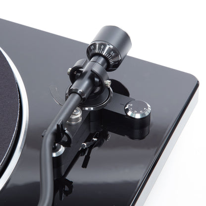 Denon: DP-400 Semi-Automatic Turntable